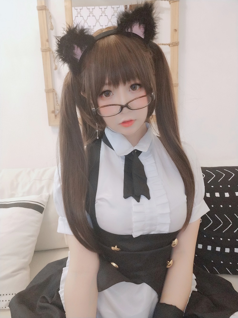 软妹摇摇乐-开档黑丝女仆[59P+3V]