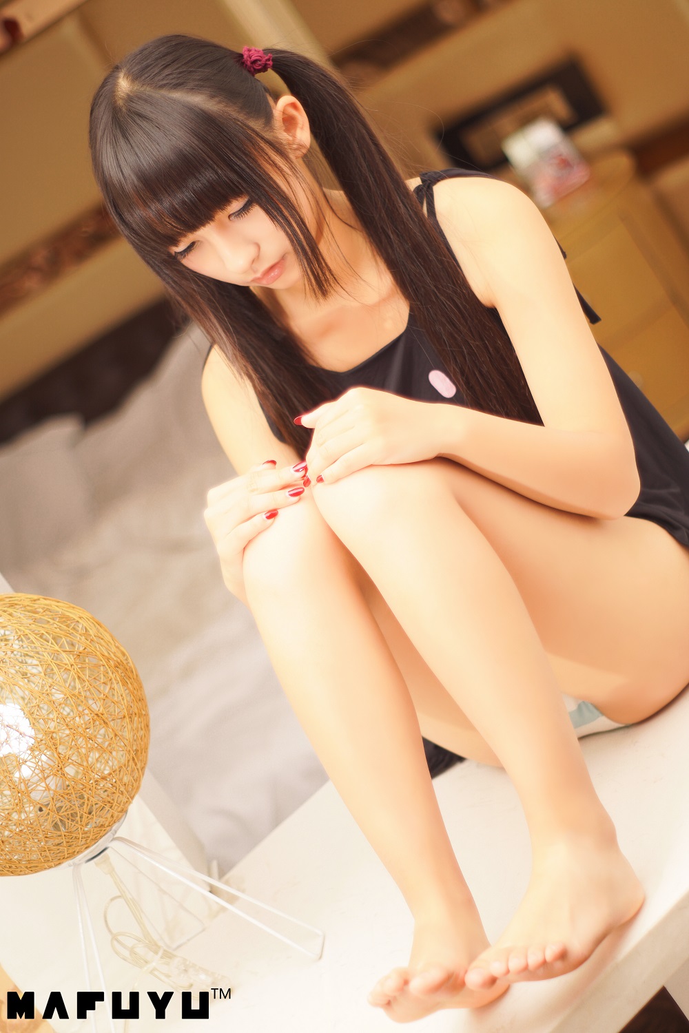 神楽坂真冬-光脚猫咪[111P]