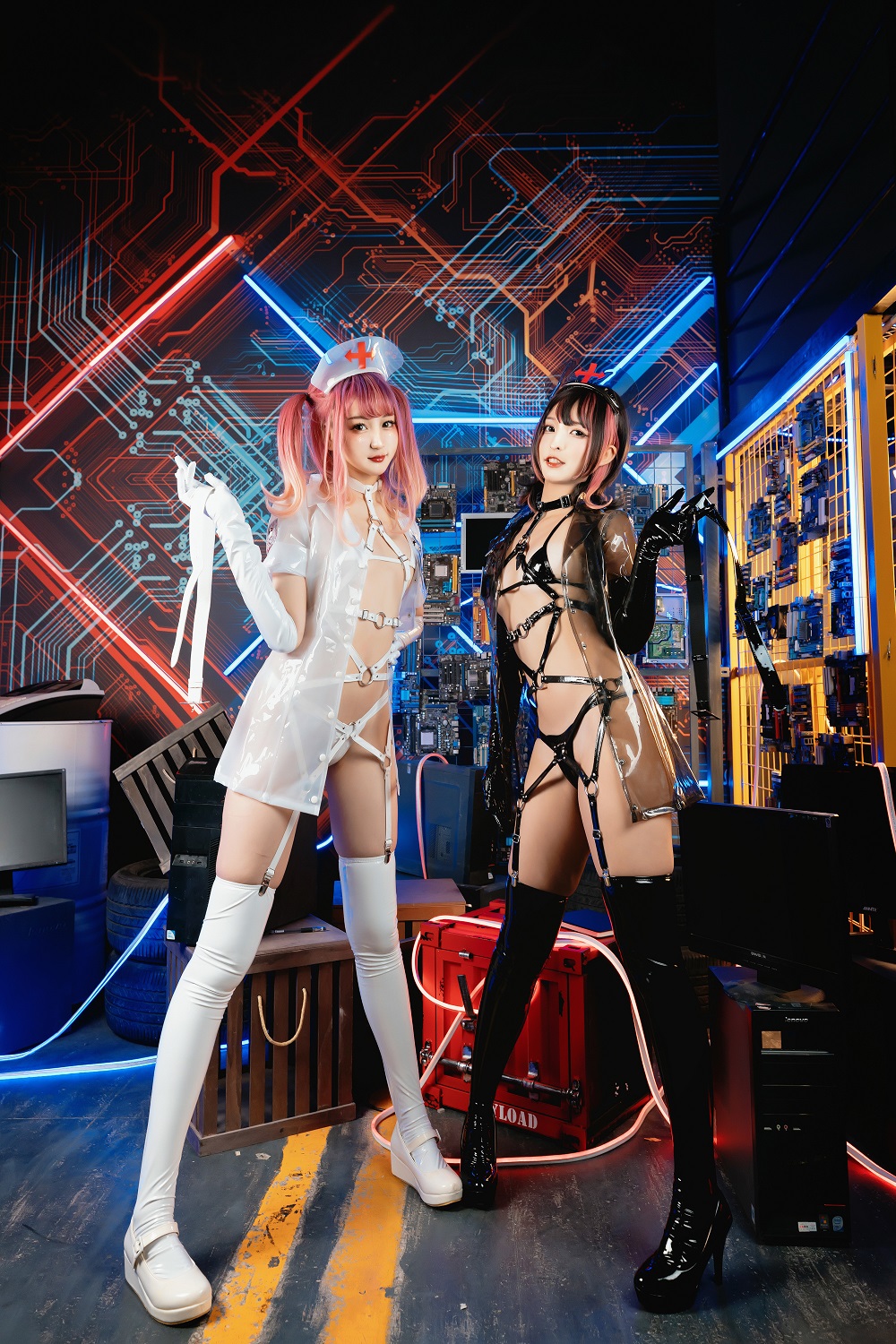 神楽坂真冬-双人透明黑白护士[150P+3V]