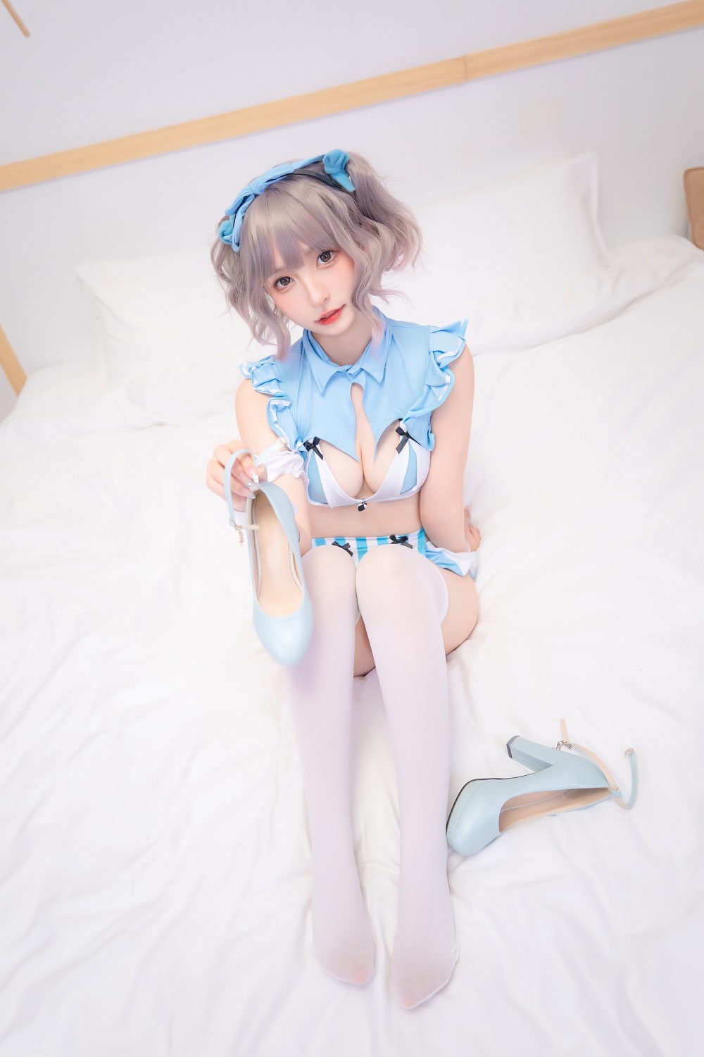 神楽坂真冬-蓝调女仆[75P]