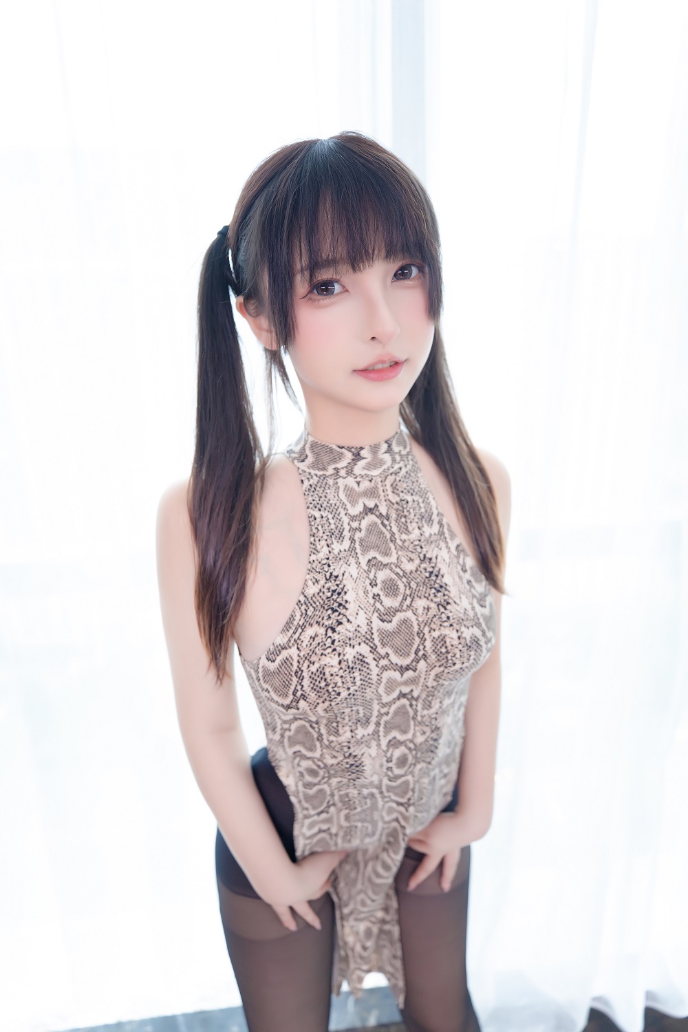 神楽坂真冬-蟒纹旗袍[75P]