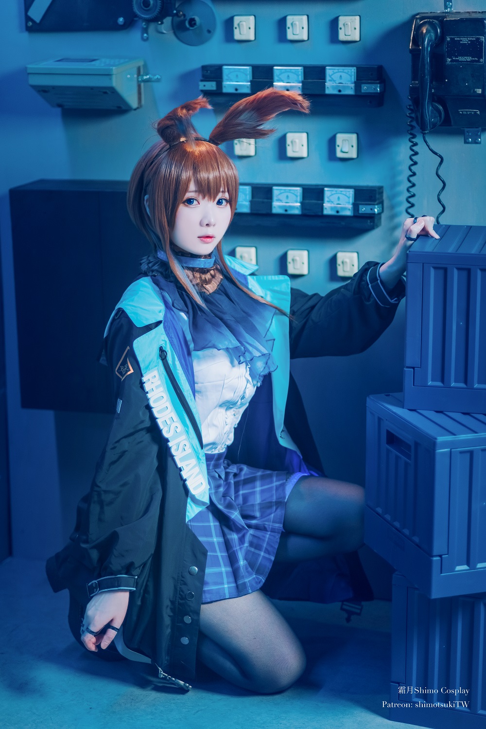 霜月shimo-明日方舟-阿米娅[18P]