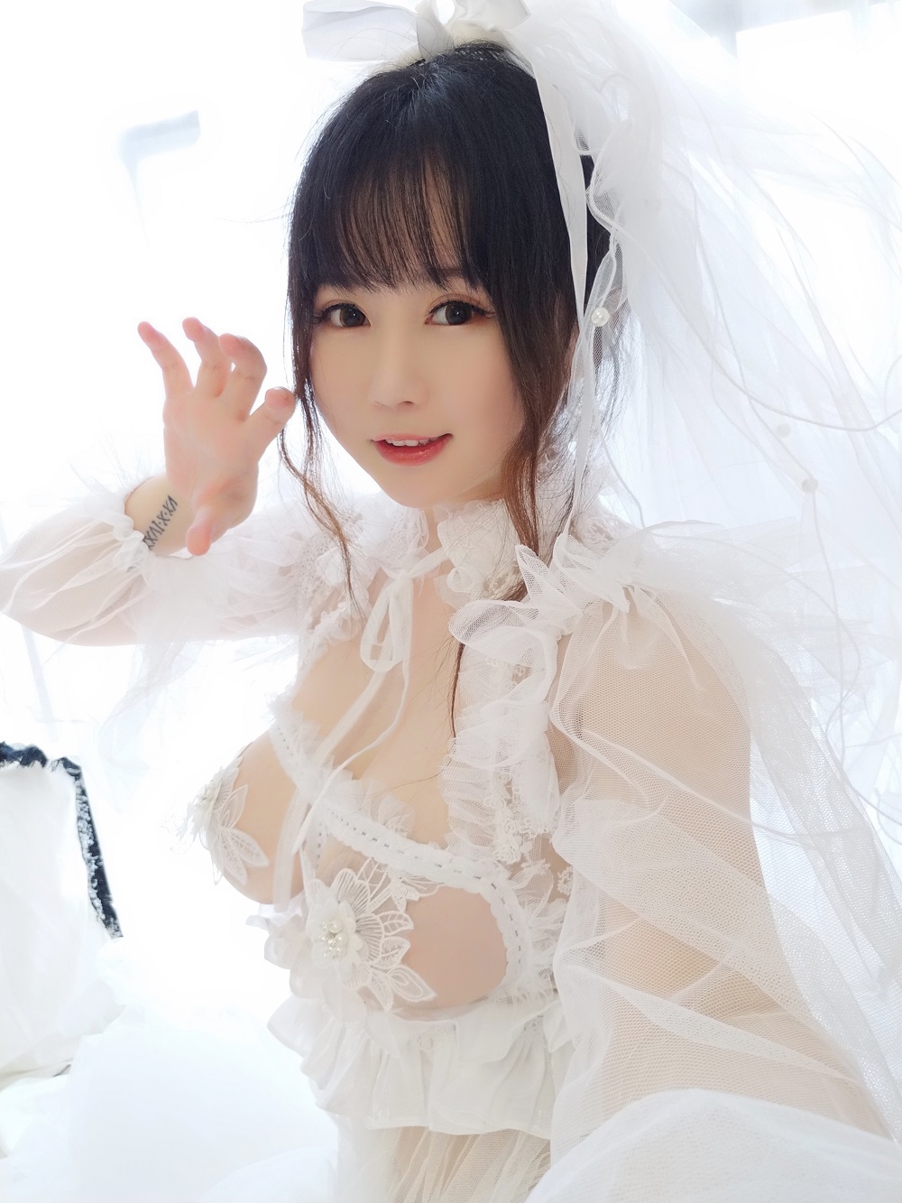 依依超级懒-透明花嫁[40P]