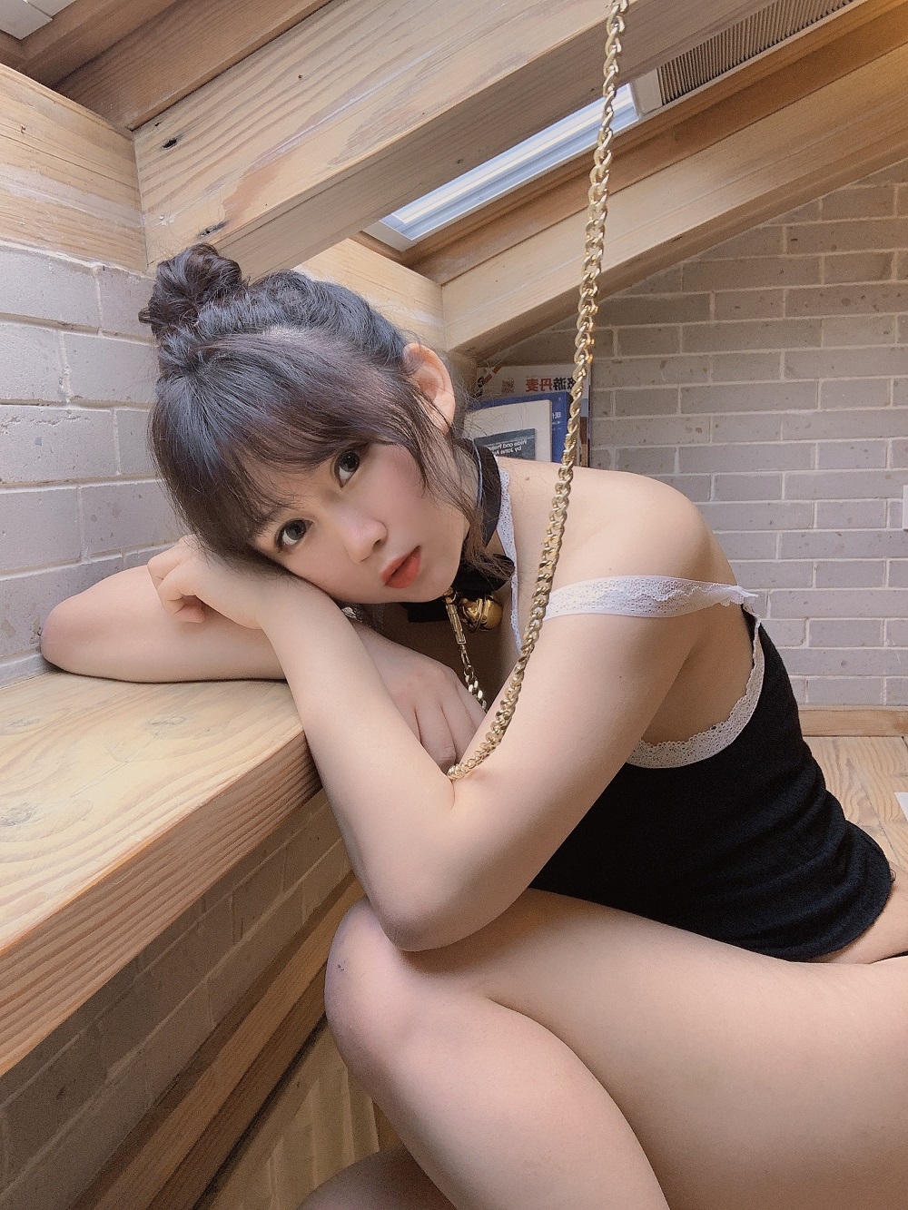 依依超级懒-囚禁[39P+2V]