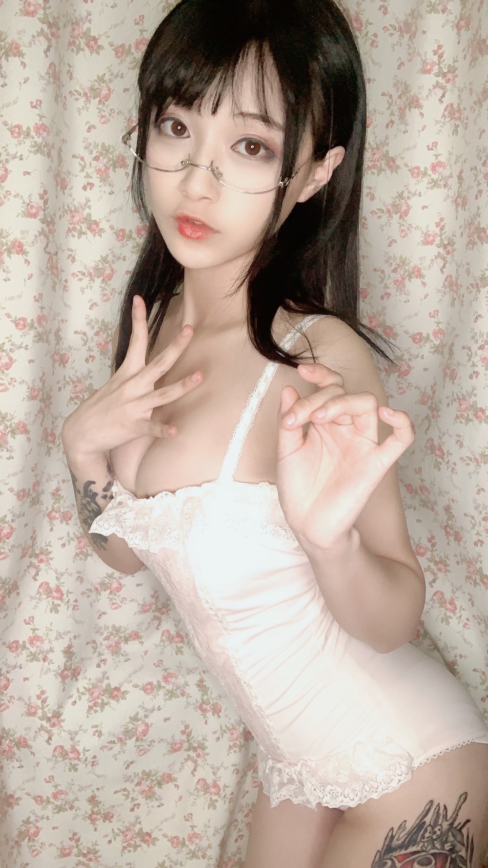 铁板烧鬼舞w-连体内衣[13P]
