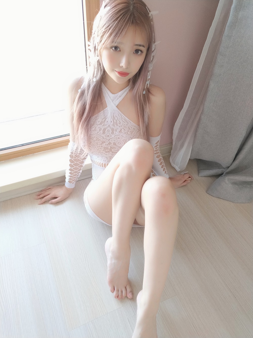 雯妹不讲道理-七月自拍包-白色蝴蝶[34P]