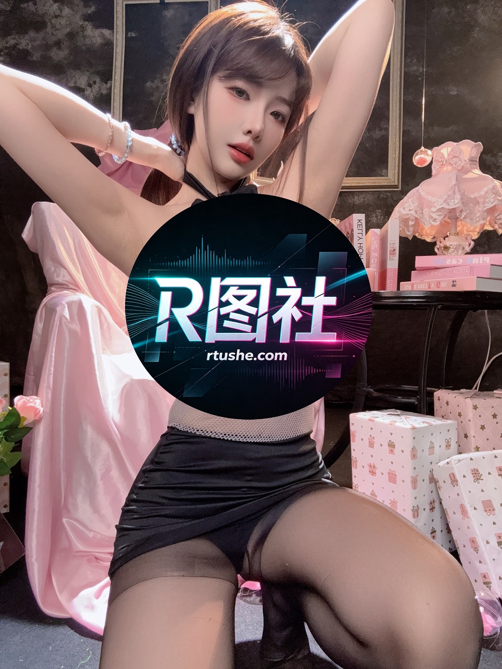 雯妹不讲道理-3月自拍包-蕾丝秘书[36P+6V]