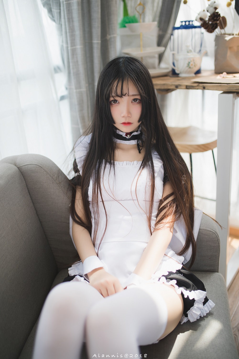 五更百鬼-白丝女仆[31P] COS网红博主 预览2图