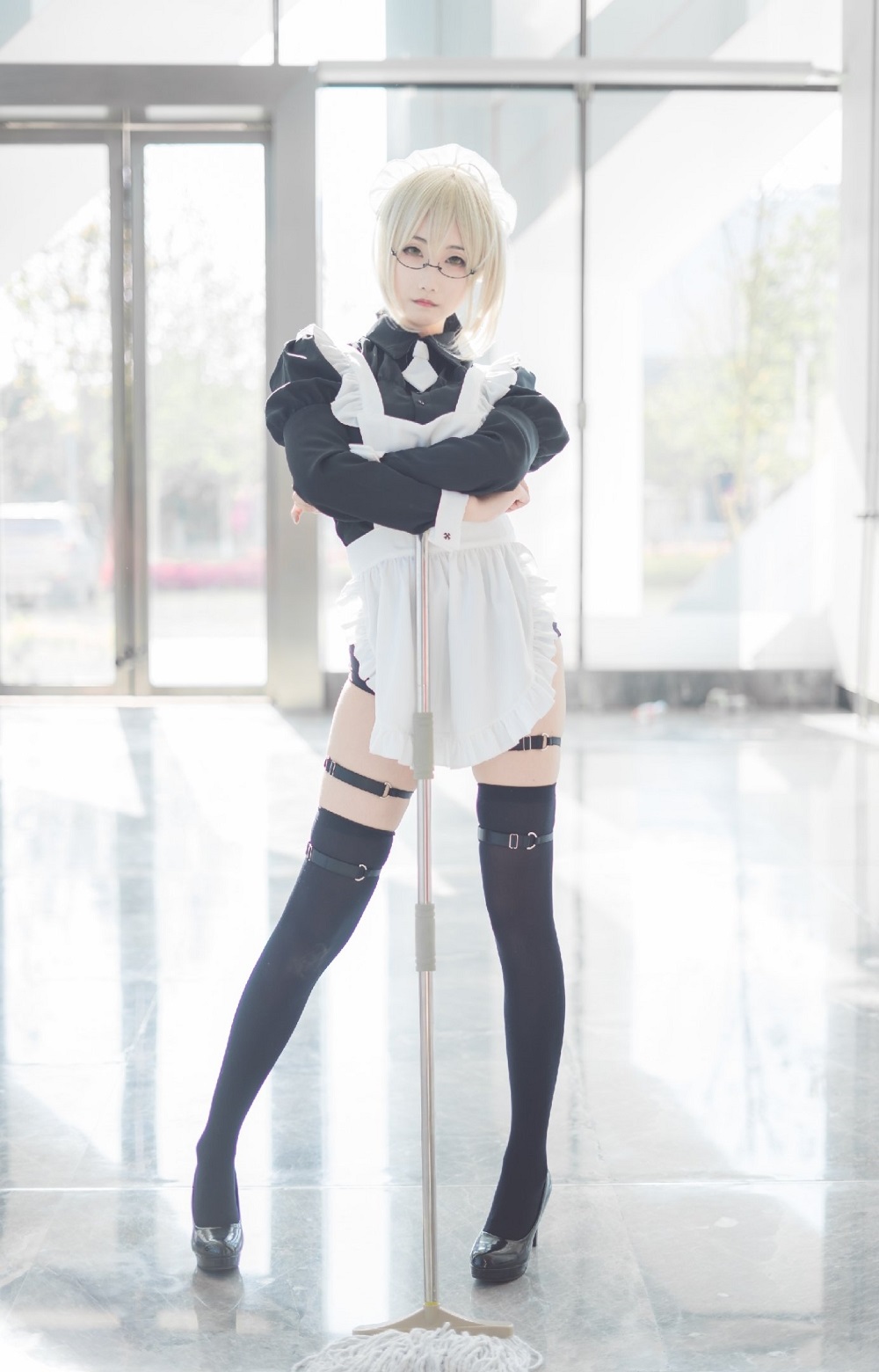 晓美妈-黑白女仆[10P]