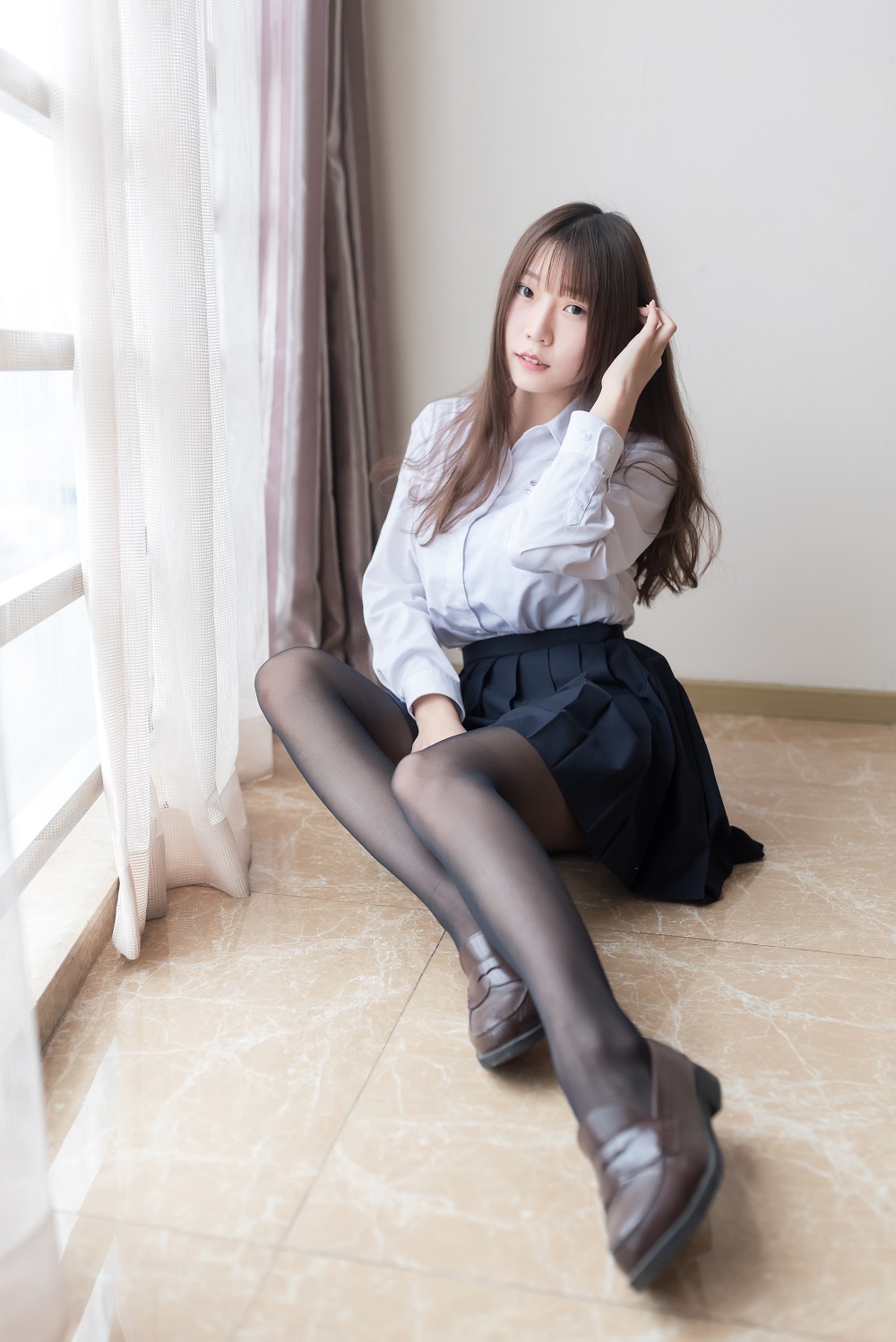 香草喵露露-黑丝萌妹[44P]