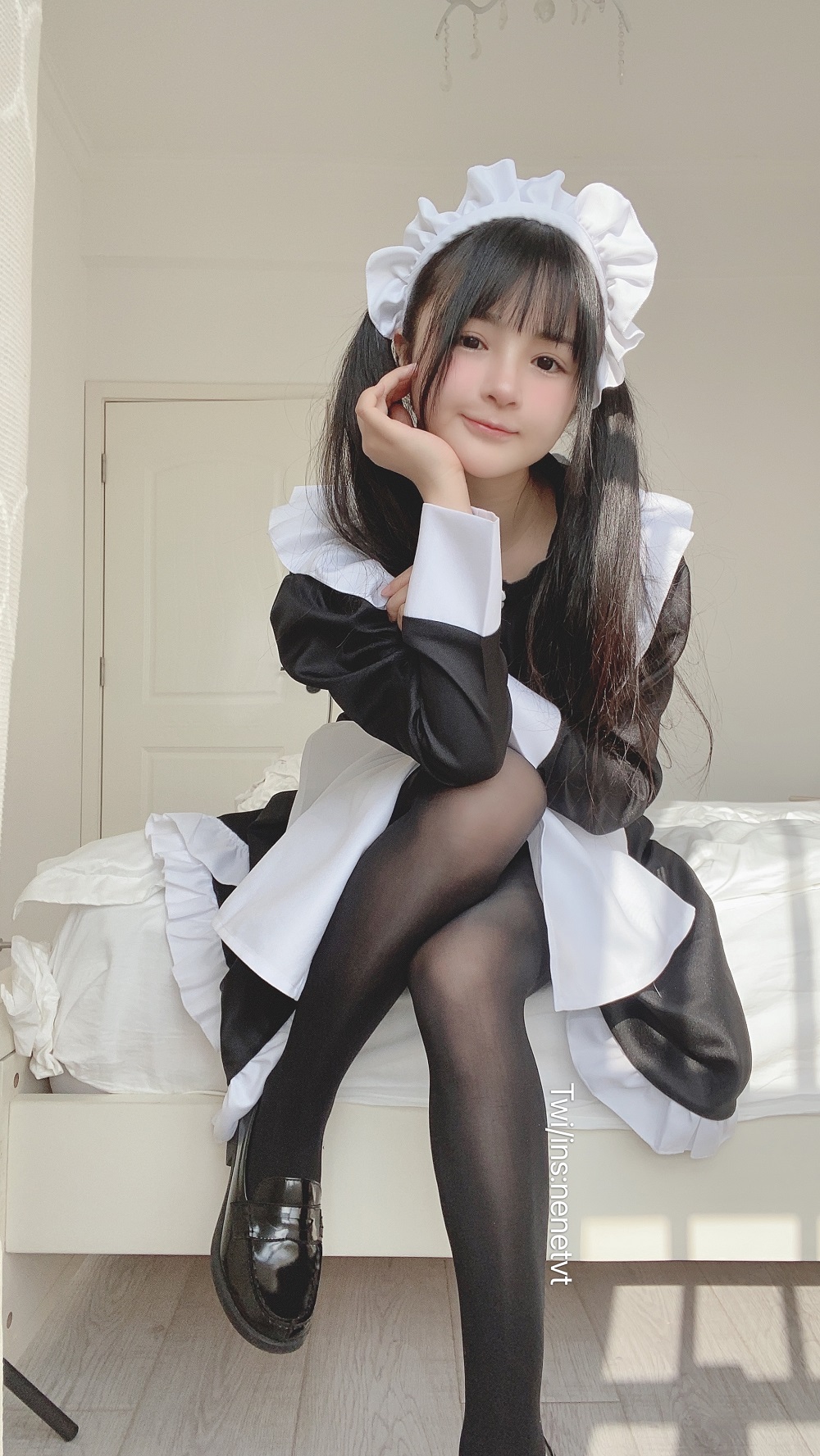 桜井宁宁-黑丝长裙女仆[63P+2V]