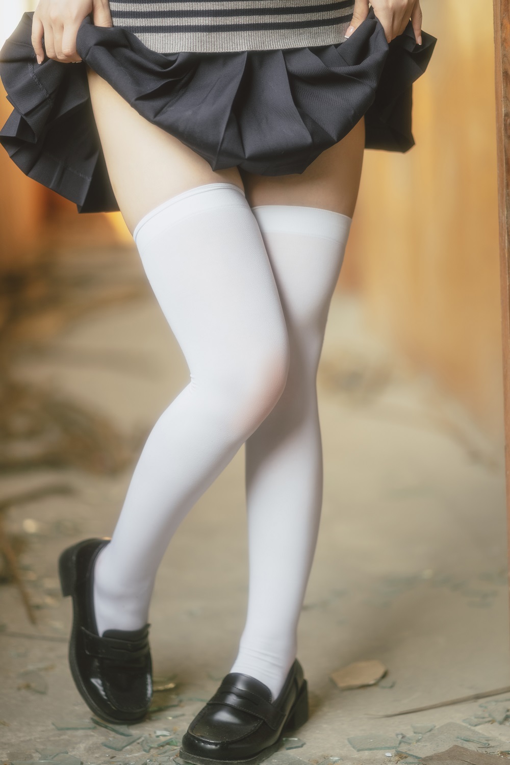 桜井宁宁-废墟JK[74P]