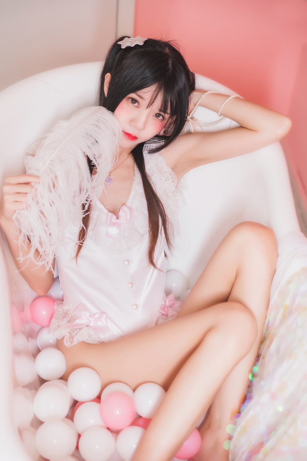 桜桃喵-冬眠系列-粉色浴缸[57P] COS网红博主 预览1图