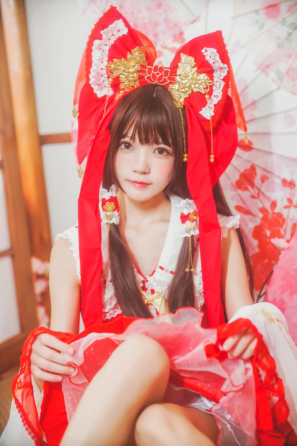 桜桃喵-博丽灵梦新年[45P] COS网红博主 预览1图
