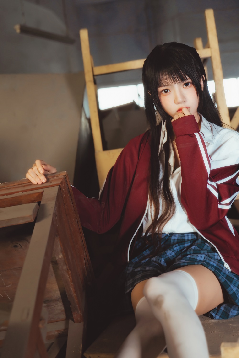 桜桃喵-桜桃未熟3-废弃教室[38P]