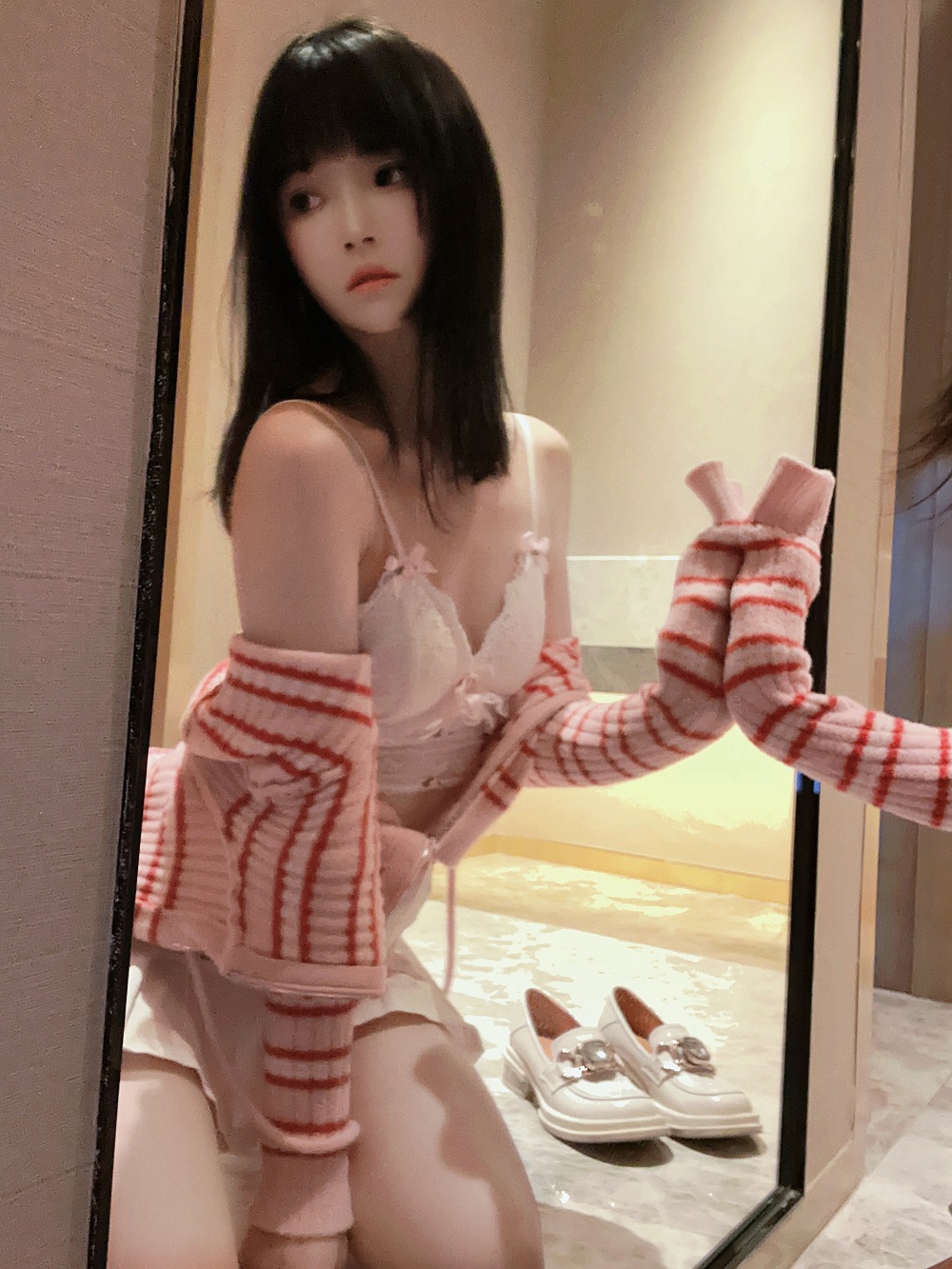 桜桃喵-条纹毛衣[22P]