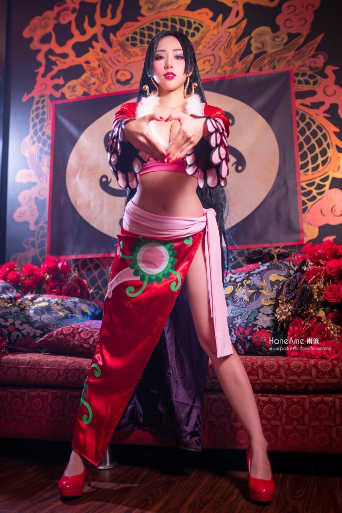 雨波HaneAme-海贼王-蛇姬女帝[29P+1V] COS网红博主 预览2图