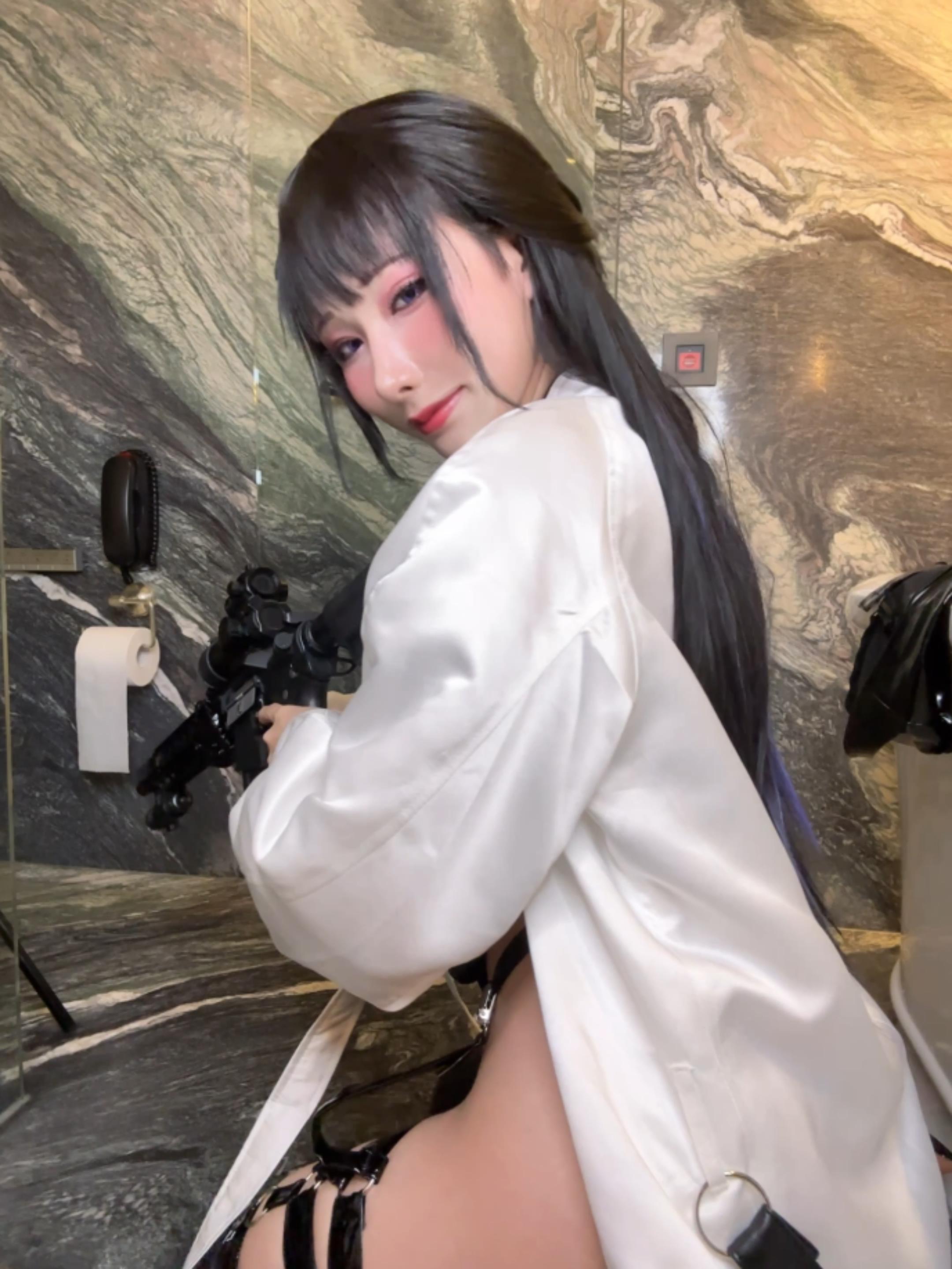 雨波HaneAme-2022年11月订阅视频[9V] COS网红博主 预览2图