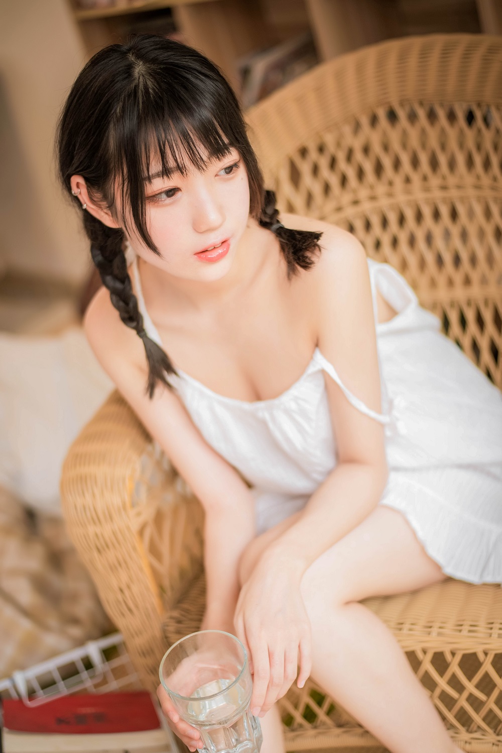 周叽是可爱兔兔-盛夏[19P] COS网红博主 预览1图