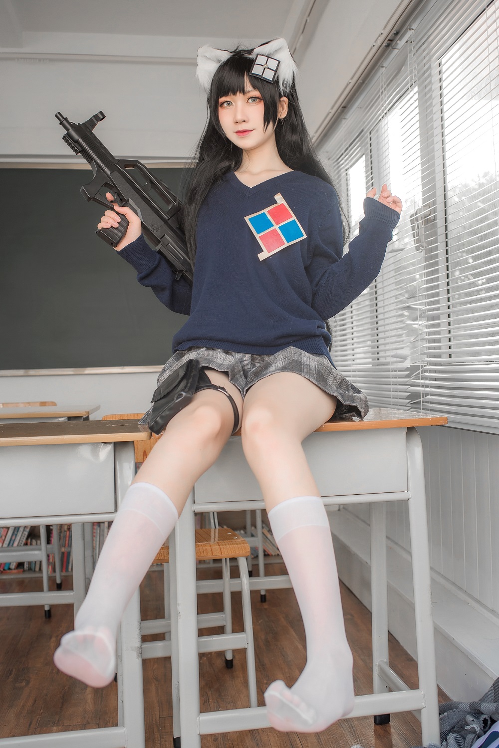 izumi泉桃子-少女前线-95式纯白毕业季[40P] COS网红博主 预览2图