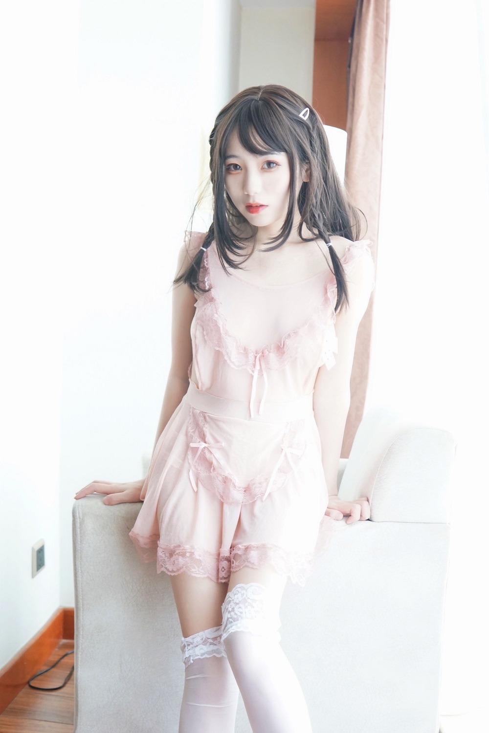 usejan蓝蓝-粉色创口贴[33P] COS网红博主 预览2图