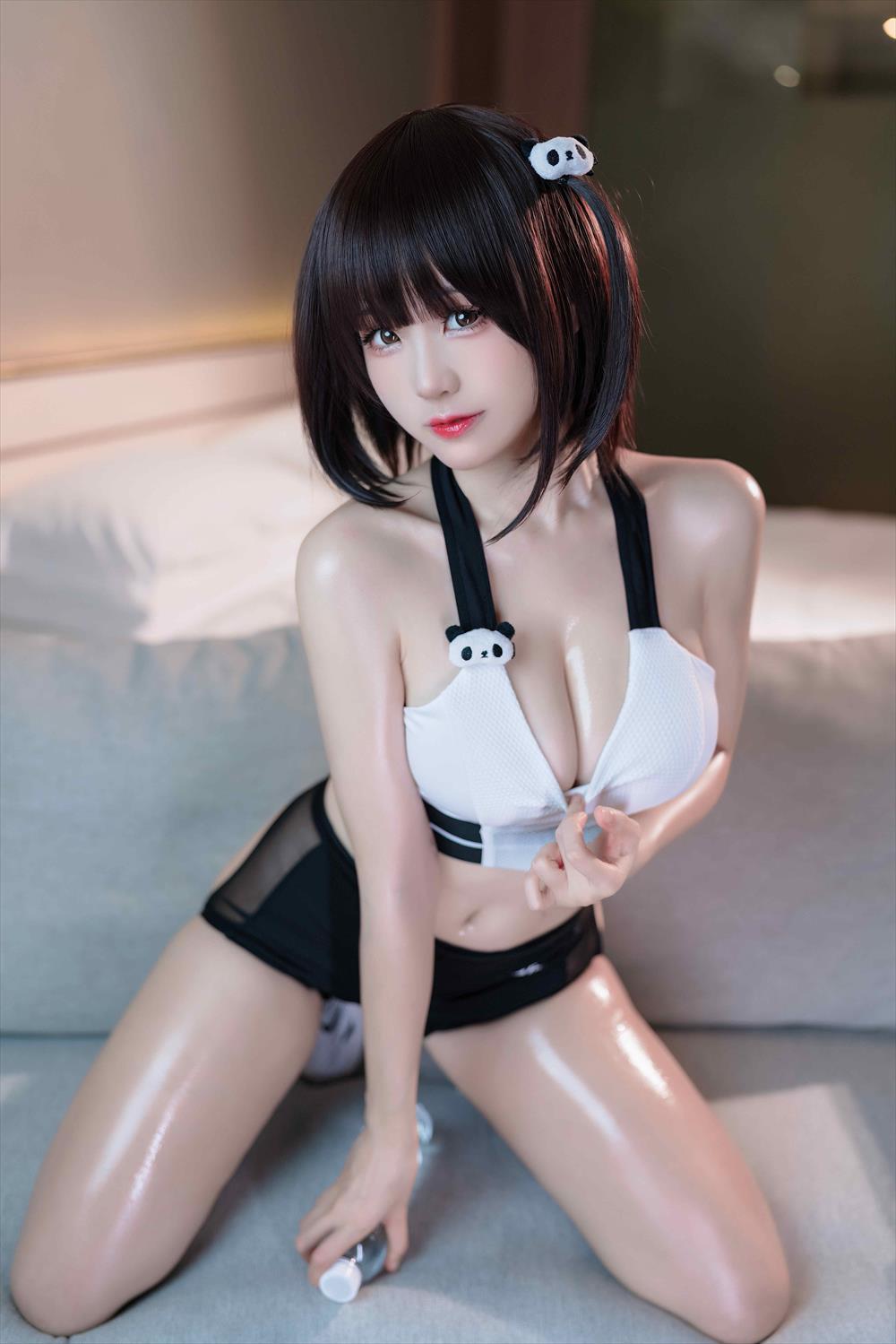 miko酱ww-蛋白大熊猫[20P] COS网红博主 预览1图