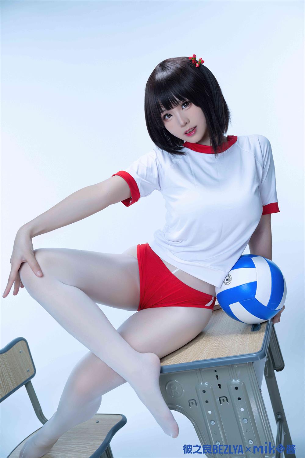 miko酱ww-白丝体操服[25P] COS网红博主 预览1图