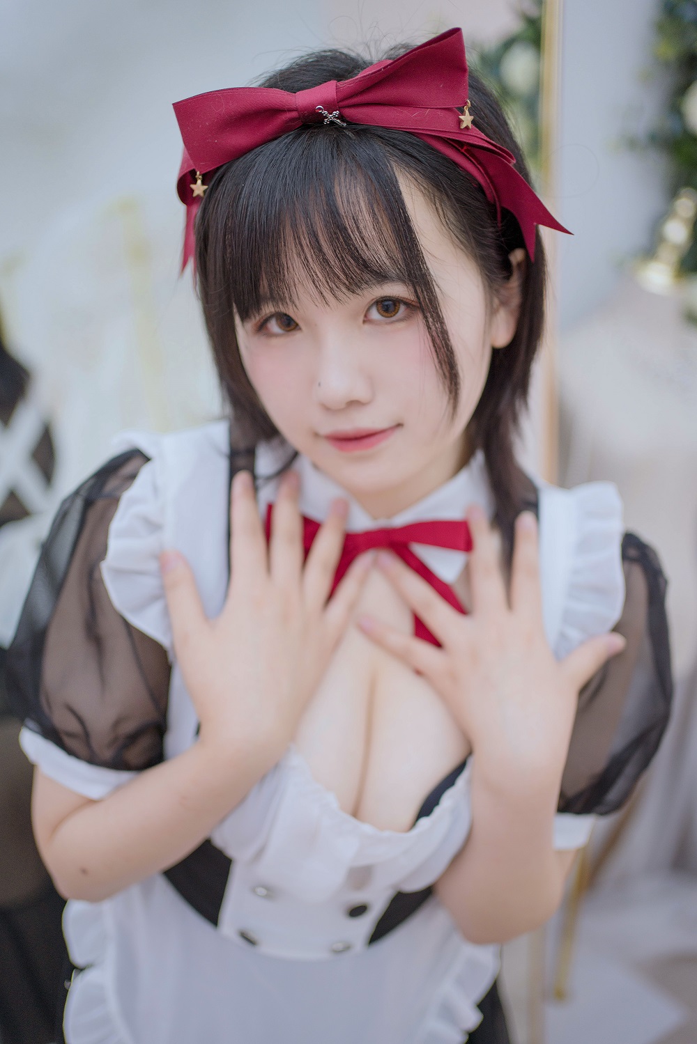 阿半今天很开心-透明女仆[39P] COS网红博主 预览2图