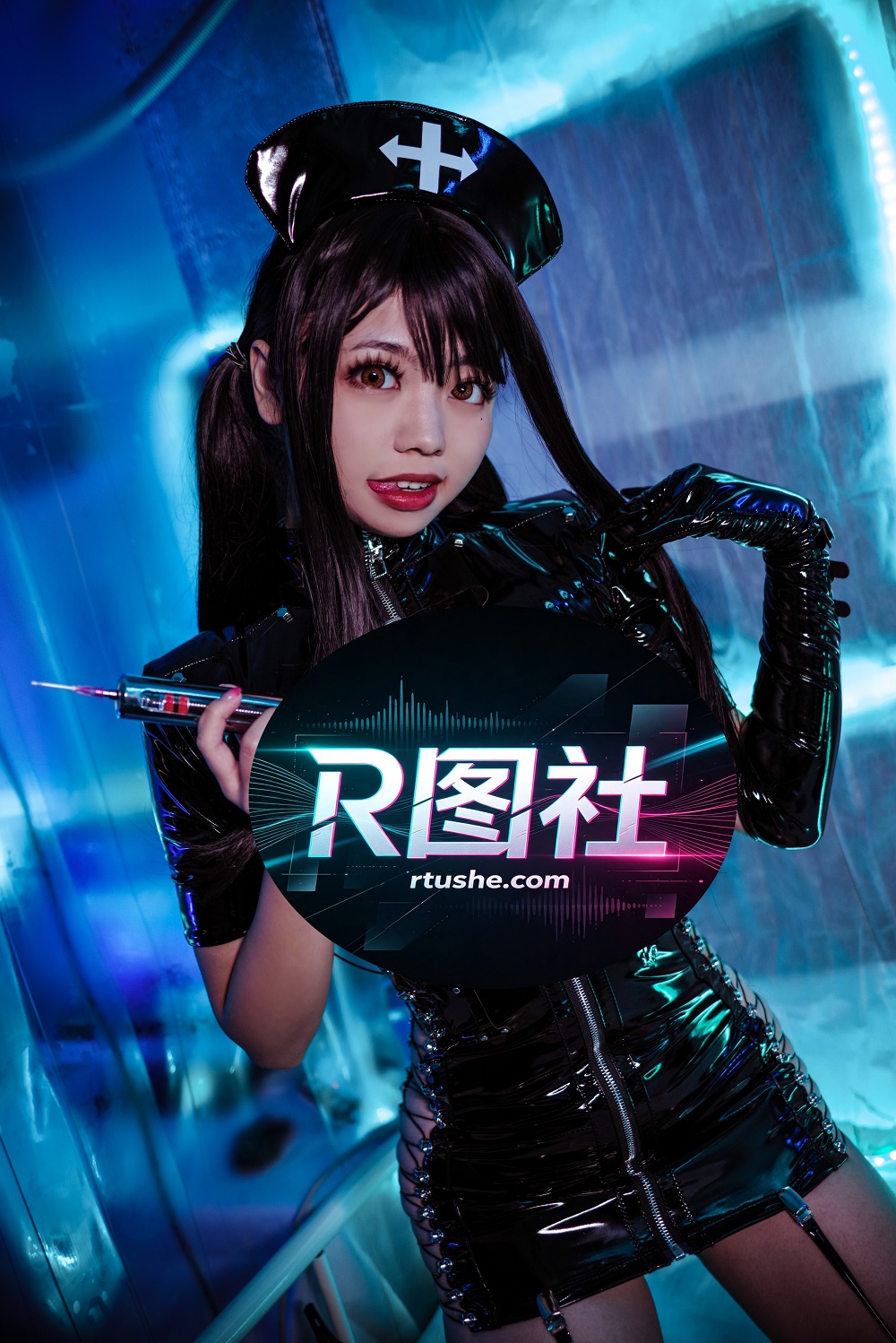 啊日日Ganlory-黑暗护士[70P] COS网红博主 预览1图