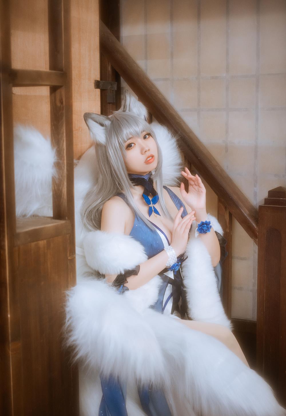 啊日日Ganlory-碧蓝航线-信浓礼服[19P] COS网红博主 预览2图