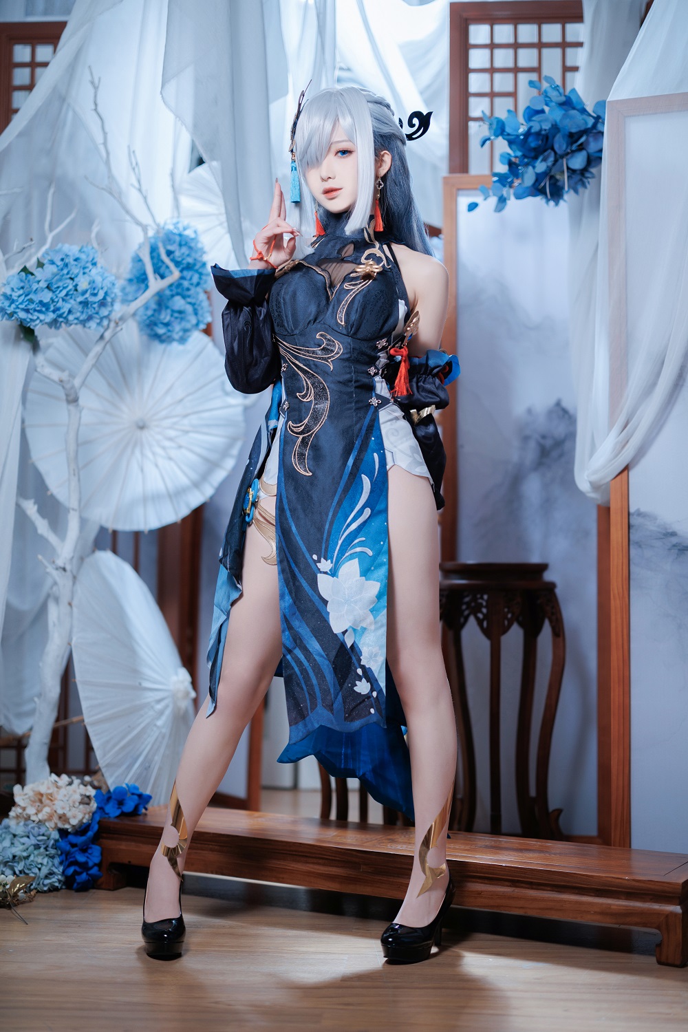 封疆疆v-原神-申鹤海灯节礼服[40P] COS网红博主 预览1图