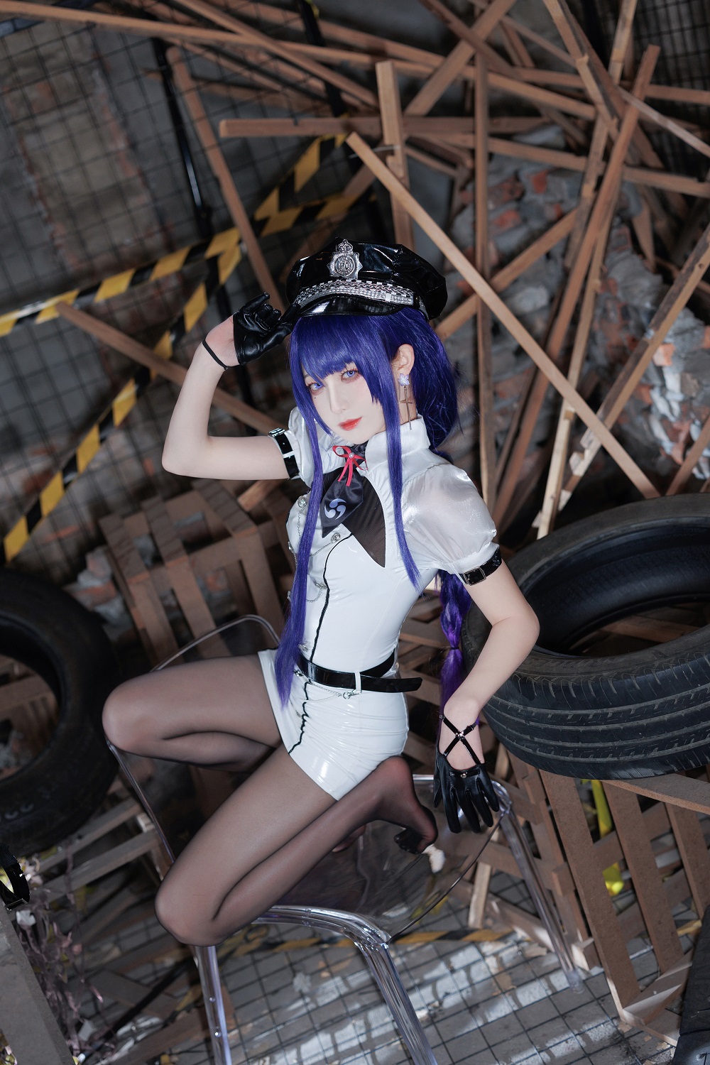封疆疆v-原神-雷电将军同人女警[38P] COS网红博主 预览1图
