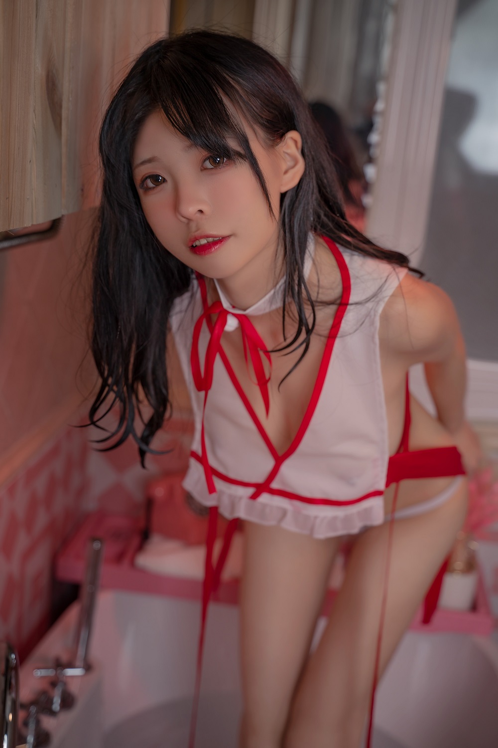 可可老师-入浴巫女[32P+1V] COS网红博主 预览2图