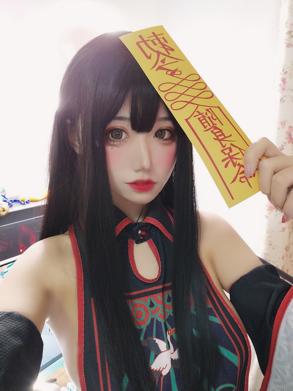 猫君君MaoJun-小僵尸自拍[14P] COS网红博主 预览1图