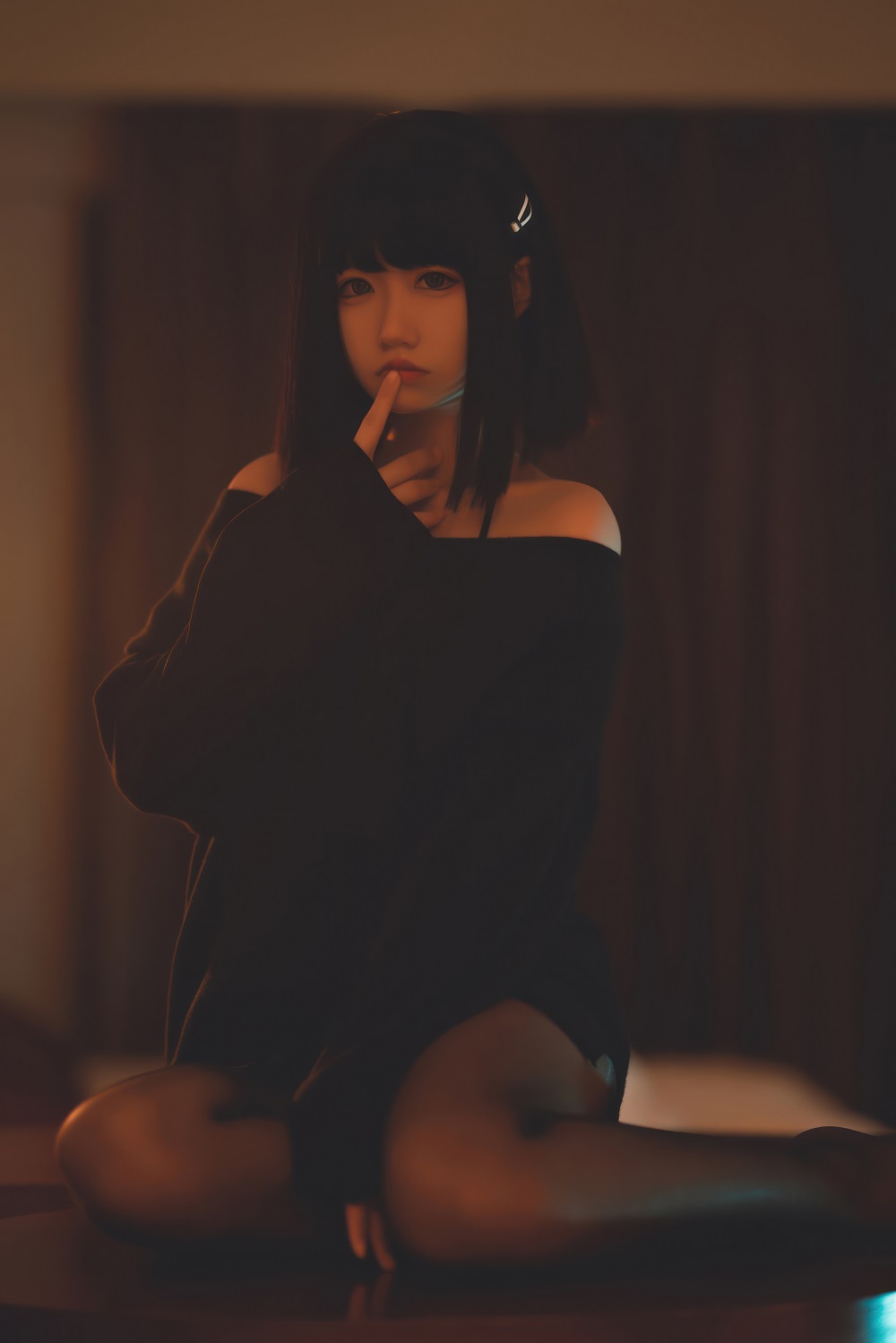 猫君君MaoJun-黑丝毛衣[30P] COS网红博主 预览2图