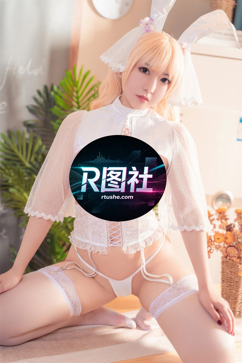 涩氨酸San-白心兔兔[18P] COS网红博主 预览2图