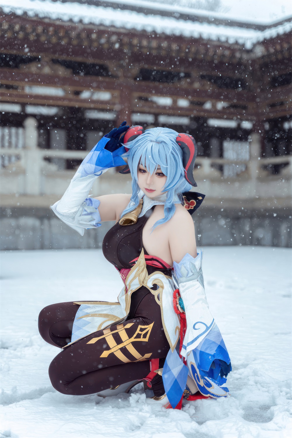 涩氨酸San-原神-甘雨雪景[42P] COS网红博主 预览2图