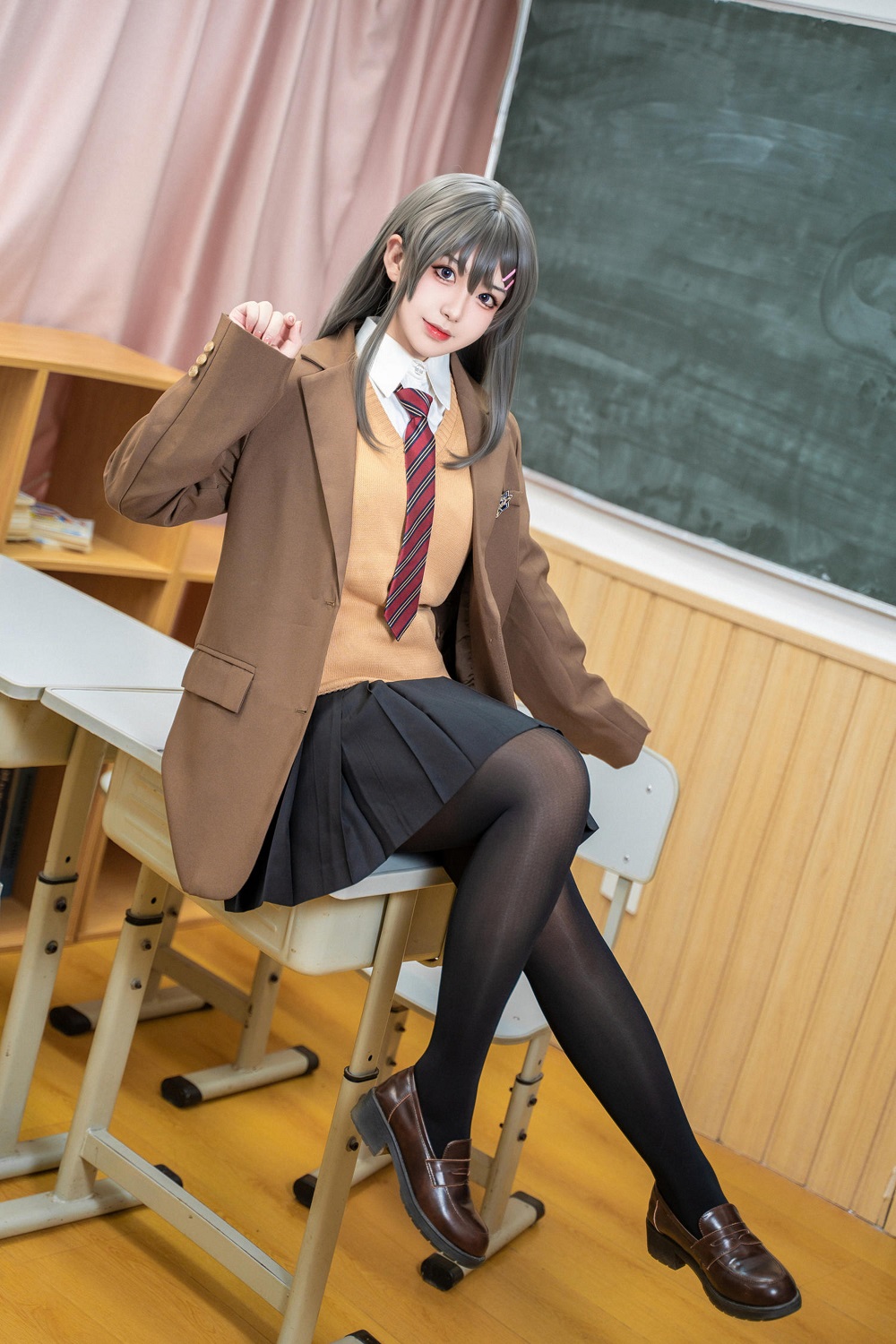 涩氨酸San-樱岛麻衣学姐[55P] COS网红博主 预览1图