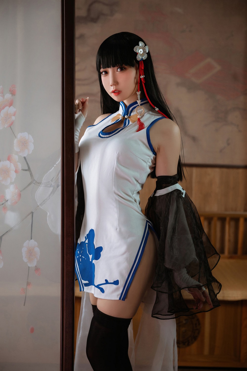 焖焖碳-碧蓝航线-逸仙旗袍[23P] COS网红博主 预览1图