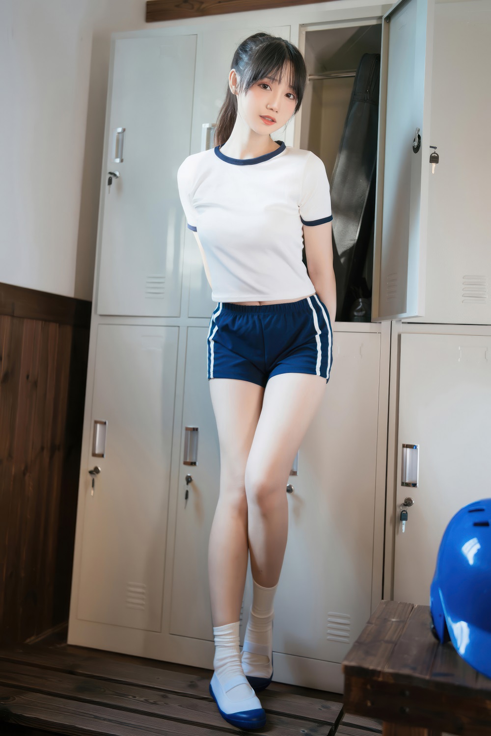 焖焖碳-体操服[30P] COS网红博主 预览1图