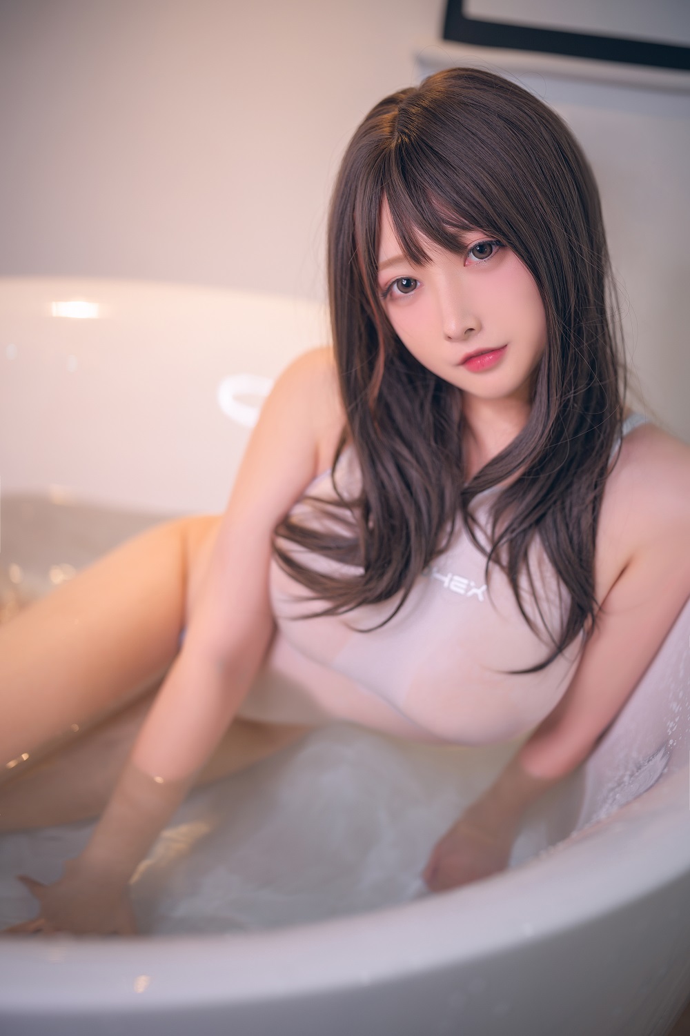 念念D-白色竞泳[20P] COS网红博主 预览2图
