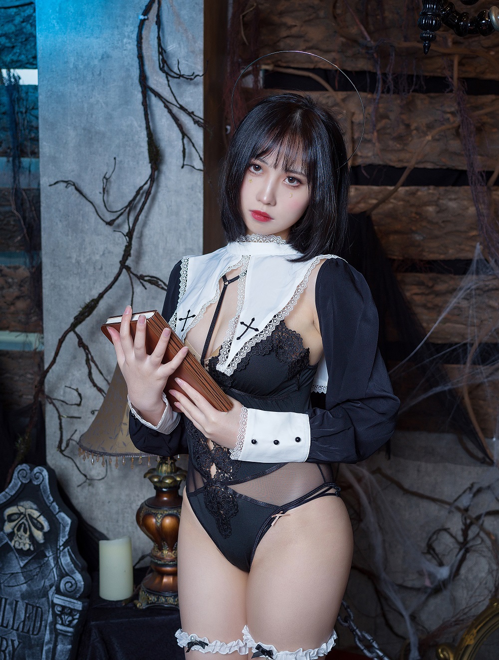念雪ww-修女[38P] COS网红博主 预览2图