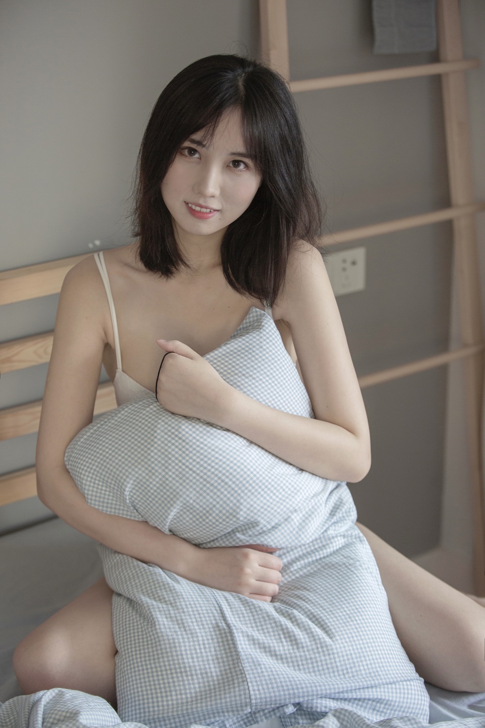 念雪ww-居家系内衣[35P] COS网红博主 预览1图