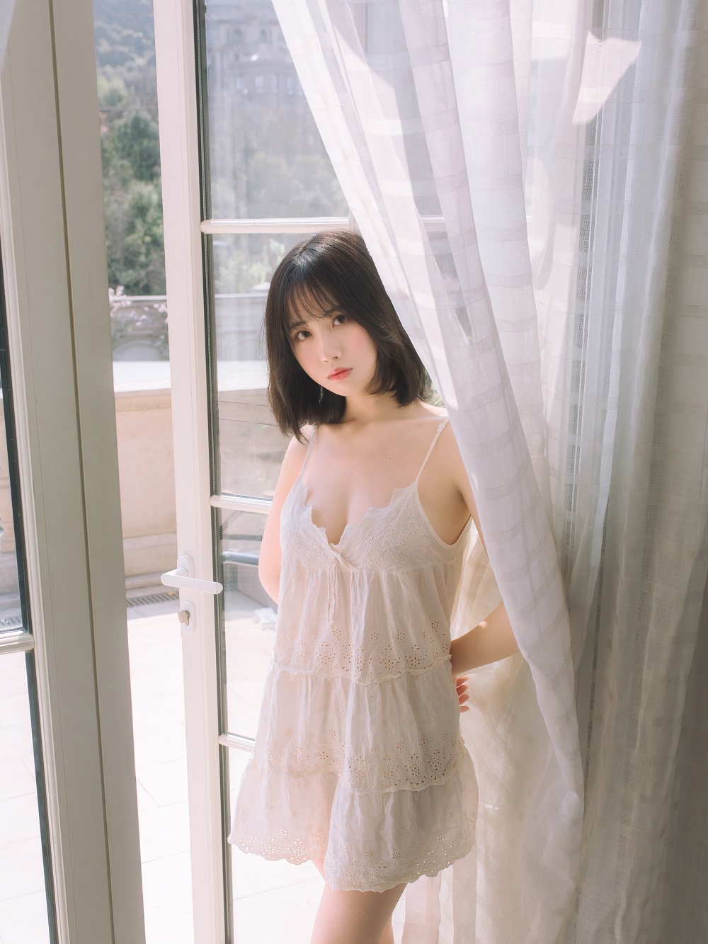 念雪ww-春风[55P] COS网红博主 预览1图