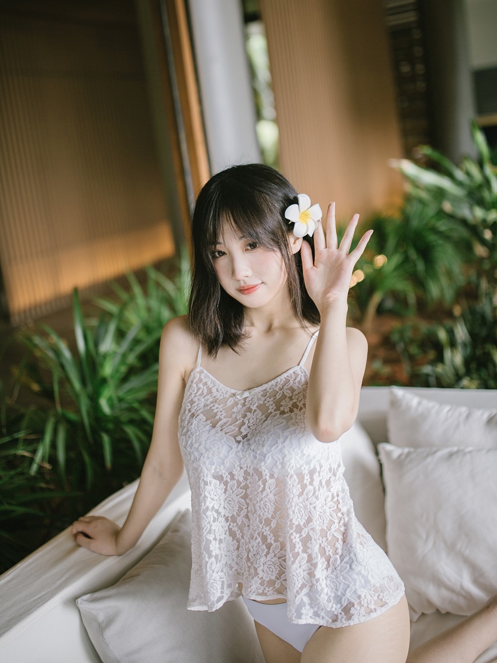 念雪ww-白日梦[35P] COS网红博主 预览1图