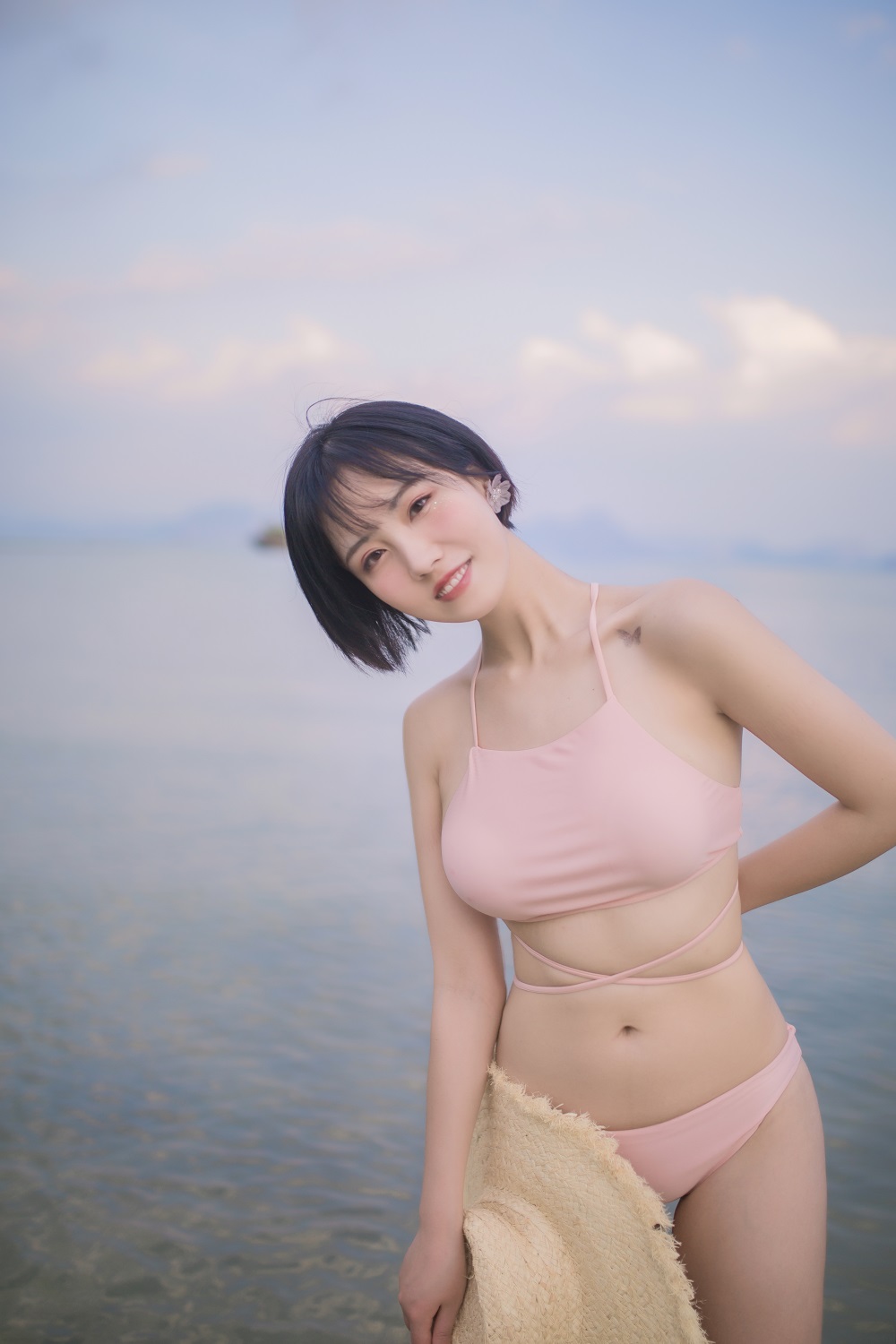 念雪ww-粉色泳衣[30P] COS网红博主 预览1图