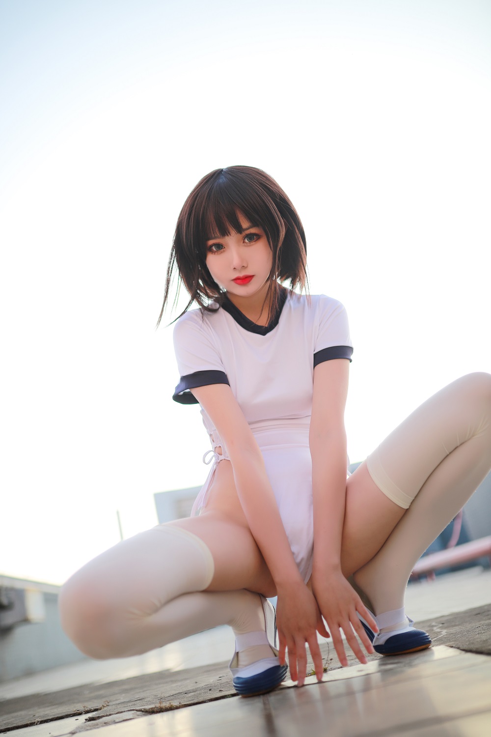 您的蛋蛋-激凸体操服[42P] COS网红博主 预览1图