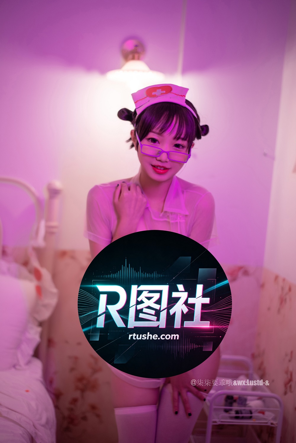柒柒Lust77-粉红护士[35P] COS网红博主 预览2图
