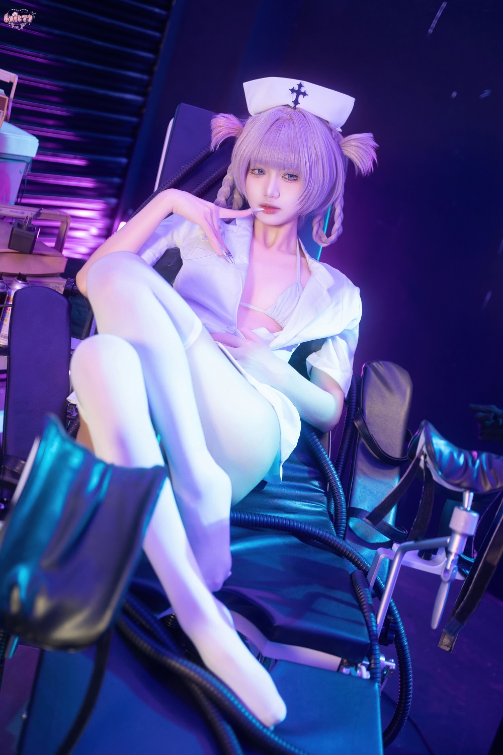 柒柒Lust77-彻夜之歌-七草荠护士服[100P+1V] COS网红博主 预览1图