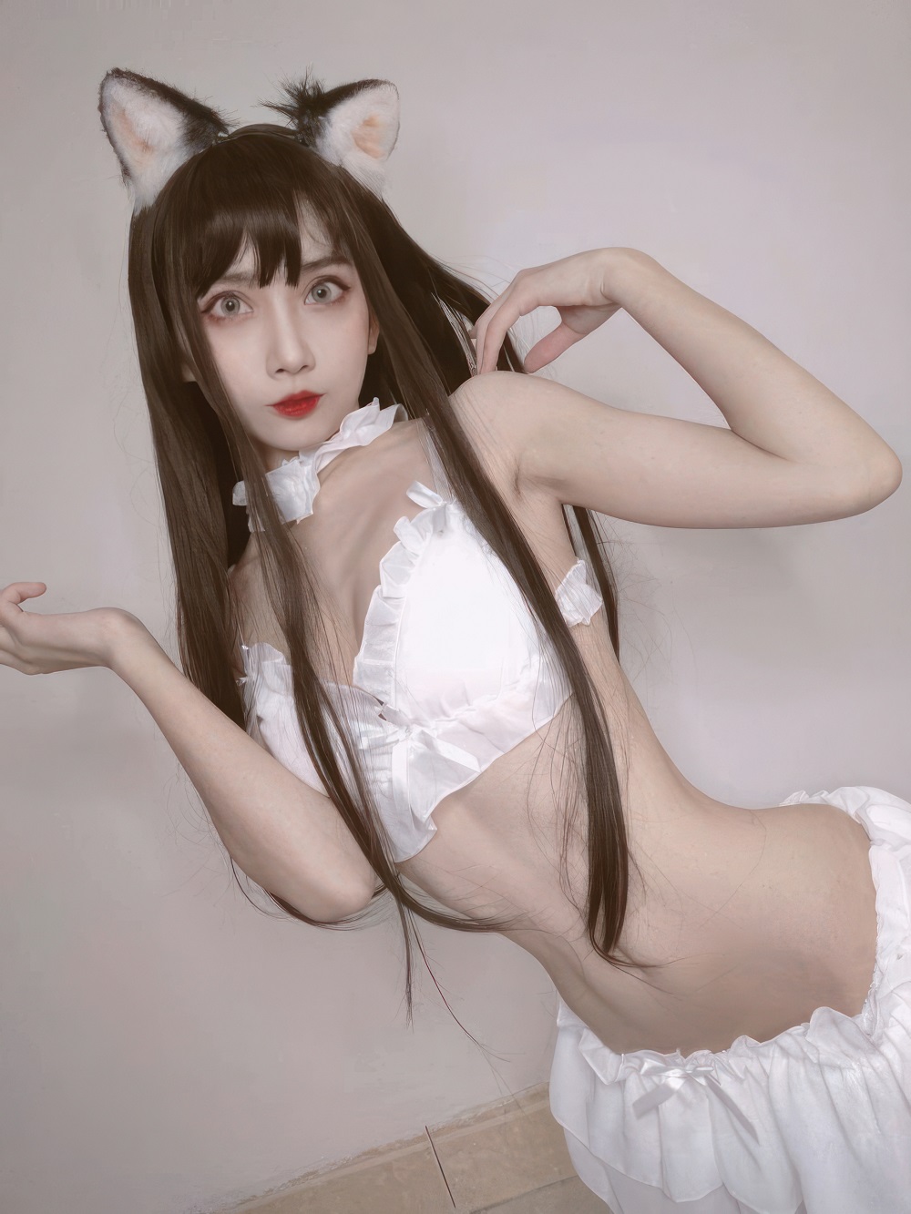 清颜颜子-猫耳白色内衣[21P] COS网红博主 预览2图